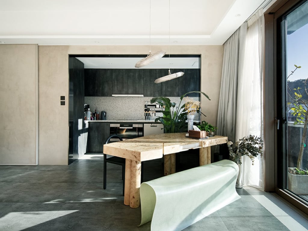 https://img.propertyraptor.com/cdn-cgi/imagedelivery/KD5bF_AFL0JDTbKLWF7z9g/ap8/ap8_001/hornet/prp/img/acf4e6725ba472e15e7a3aca68bd3a52.jpg/public