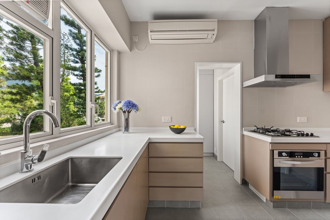 https://img.propertyraptor.com/cdn-cgi/imagedelivery/KD5bF_AFL0JDTbKLWF7z9g/ap8/ap8_001/hornet/prp/img/ad34602b1adcf83138b693149ffcc0b0-wtm.jpg/public