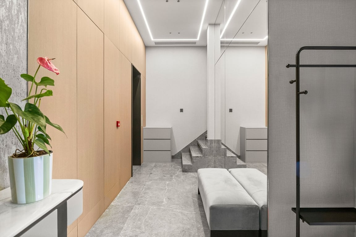 https://img.propertyraptor.com/cdn-cgi/imagedelivery/KD5bF_AFL0JDTbKLWF7z9g/ap8/ap8_001/hornet/prp/img/ad384918b1bfd5f2f941c3175088181d-wtm.jpg/public