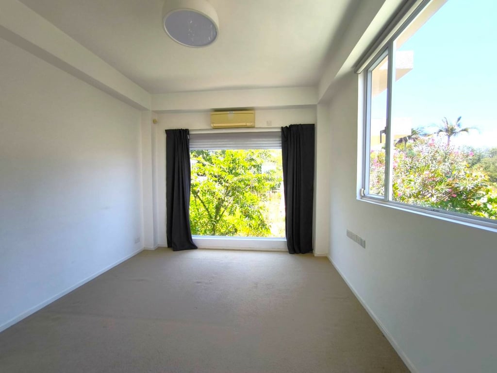 https://img.propertyraptor.com/cdn-cgi/imagedelivery/KD5bF_AFL0JDTbKLWF7z9g/ap8/ap8_001/hornet/prp/img/ad41908434bc0498e7e3dc2791257dbb-wtm.jpg/public