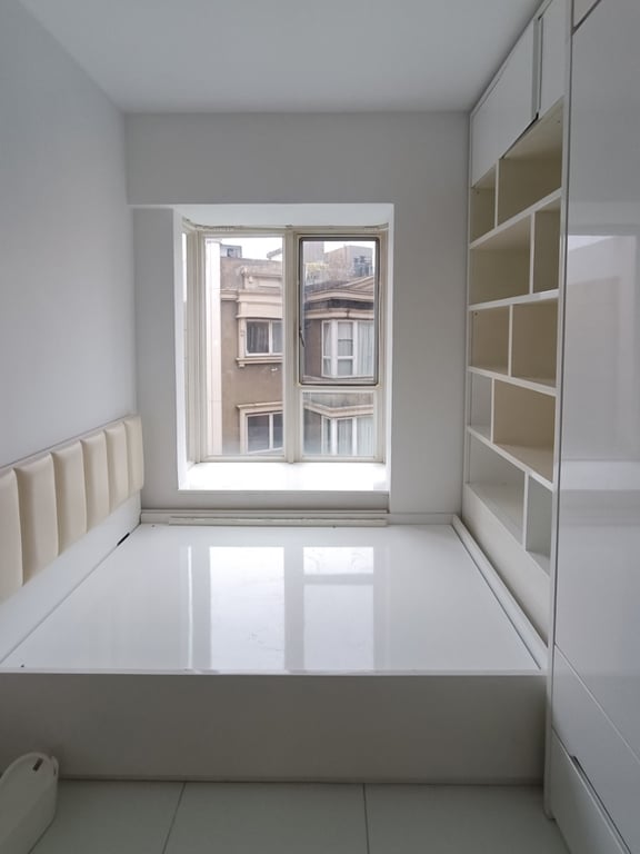 https://img.propertyraptor.com/cdn-cgi/imagedelivery/KD5bF_AFL0JDTbKLWF7z9g/ap8/ap8_001/hornet/prp/img/ad47b5e92aa267eab12dc656a3f9f62d-wtm.jpg/public