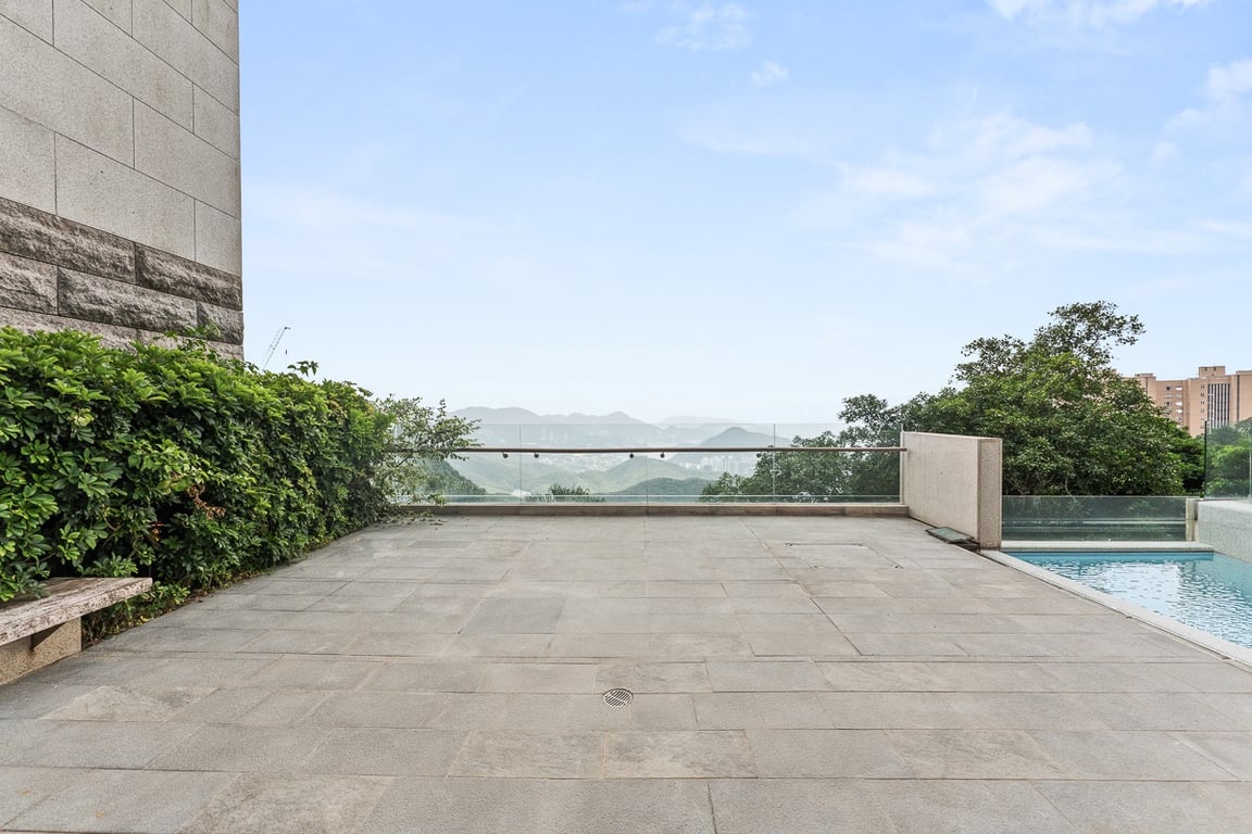 https://img.propertyraptor.com/cdn-cgi/imagedelivery/KD5bF_AFL0JDTbKLWF7z9g/ap8/ap8_001/hornet/prp/img/ad6de84095b0f519951e17ff80eb73ec-wtm.jpg/public