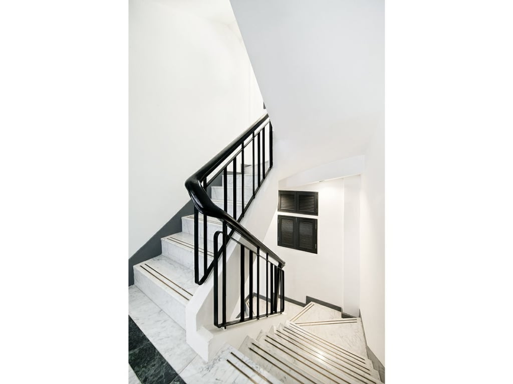 https://img.propertyraptor.com/cdn-cgi/imagedelivery/KD5bF_AFL0JDTbKLWF7z9g/ap8/ap8_001/hornet/prp/img/adc5e6feffd743f8482ebd65c47e4652.jpg/public
