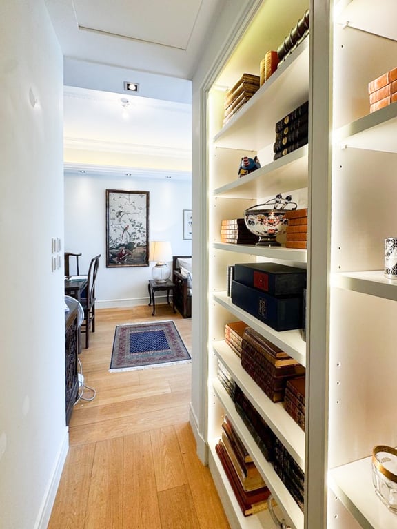 https://img.propertyraptor.com/cdn-cgi/imagedelivery/KD5bF_AFL0JDTbKLWF7z9g/ap8/ap8_001/hornet/prp/img/adc9a56bb3f2fb10396772b1445c80df-wtm.jpg/public