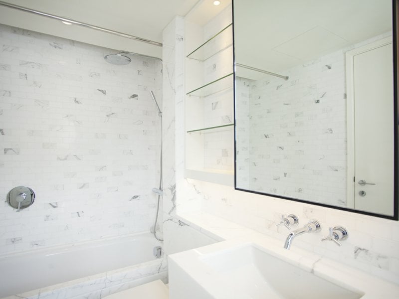 https://img.propertyraptor.com/cdn-cgi/imagedelivery/KD5bF_AFL0JDTbKLWF7z9g/ap8/ap8_001/hornet/prp/img/adecc265e2503caa40d17425376e314d.jpg/public