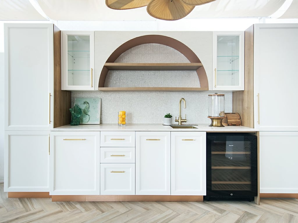 https://img.propertyraptor.com/cdn-cgi/imagedelivery/KD5bF_AFL0JDTbKLWF7z9g/ap8/ap8_001/hornet/prp/img/adf16d8f0bbafdbd75456ae01d6c4439.jpg/public
