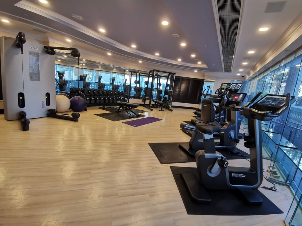 https://img.propertyraptor.com/cdn-cgi/imagedelivery/KD5bF_AFL0JDTbKLWF7z9g/ap8/ap8_001/hornet/prp/img/ae3cecc3b7075bc3861aa4c4afc09d0b.jpg/public