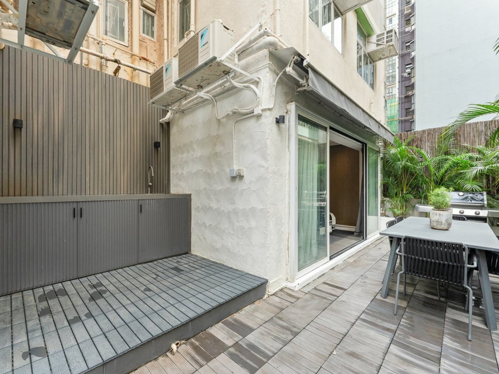 https://img.propertyraptor.com/cdn-cgi/imagedelivery/KD5bF_AFL0JDTbKLWF7z9g/ap8/ap8_001/hornet/prp/img/ae4679f1c0a86331582da3cfbb3130c2-wtm.jpg/public