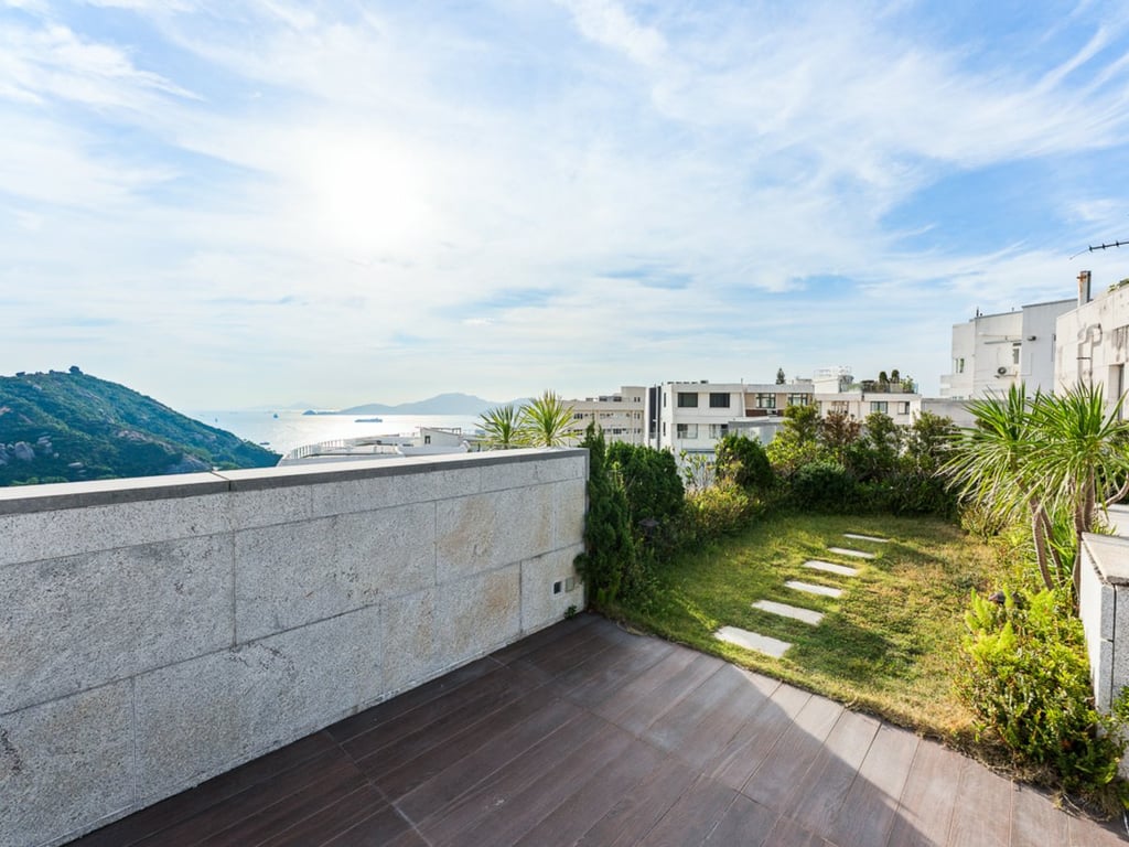 https://img.propertyraptor.com/cdn-cgi/imagedelivery/KD5bF_AFL0JDTbKLWF7z9g/ap8/ap8_001/hornet/prp/img/ae4a3b7f88c25a0cb4154060d3bc4566-wtm.jpg/public