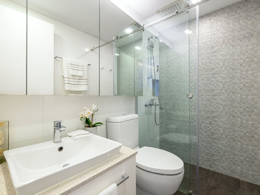 https://img.propertyraptor.com/cdn-cgi/imagedelivery/KD5bF_AFL0JDTbKLWF7z9g/ap8/ap8_001/hornet/prp/img/ae82276b34089bd3f7040cf6991a19a3.jpg/public