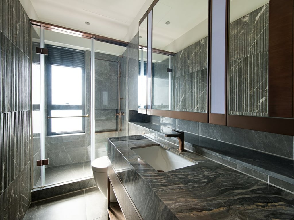 https://img.propertyraptor.com/cdn-cgi/imagedelivery/KD5bF_AFL0JDTbKLWF7z9g/ap8/ap8_001/hornet/prp/img/aed31dfa98519bd1562dde0e70c946ad-wtm.jpg/public