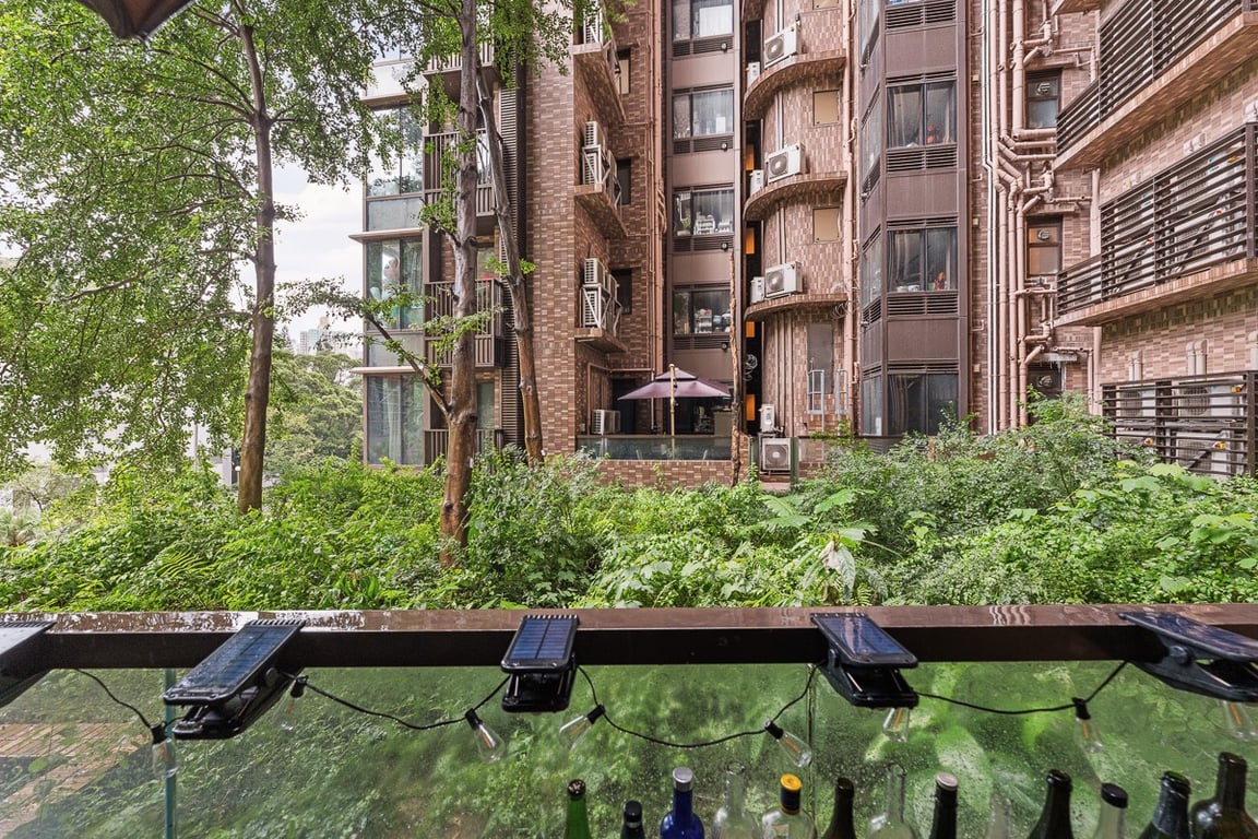 https://img.propertyraptor.com/cdn-cgi/imagedelivery/KD5bF_AFL0JDTbKLWF7z9g/ap8/ap8_001/hornet/prp/img/aeea8ec5c66b0a0a01975d675e011d61-wtm.jpg/public