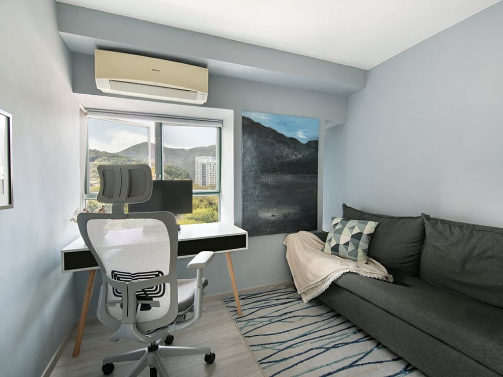 https://img.propertyraptor.com/cdn-cgi/imagedelivery/KD5bF_AFL0JDTbKLWF7z9g/ap8/ap8_001/hornet/prp/img/af24b61a5008ee7dbc7a69f743200337.jpg/public