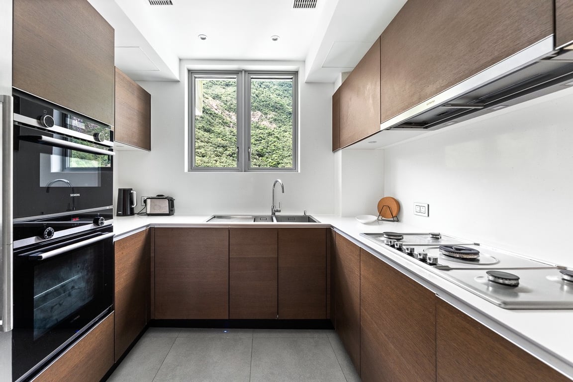 https://img.propertyraptor.com/cdn-cgi/imagedelivery/KD5bF_AFL0JDTbKLWF7z9g/ap8/ap8_001/hornet/prp/img/af81f632ca1c1aaaa2a2d4d2bb36d542-wtm.jpg/public