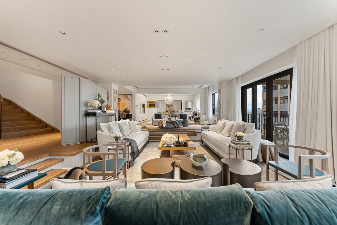 https://img.propertyraptor.com/cdn-cgi/imagedelivery/KD5bF_AFL0JDTbKLWF7z9g/ap8/ap8_001/hornet/prp/img/af896a536843901c4064897579d0721f-wtm.jpg/public