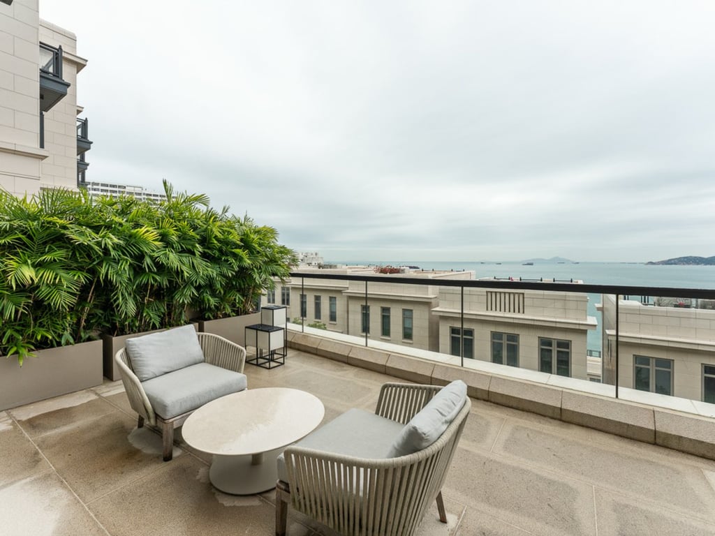 https://img.propertyraptor.com/cdn-cgi/imagedelivery/KD5bF_AFL0JDTbKLWF7z9g/ap8/ap8_001/hornet/prp/img/afd27aa342f0c797fb509dcc4b2171f7-wtm.jpg/public
