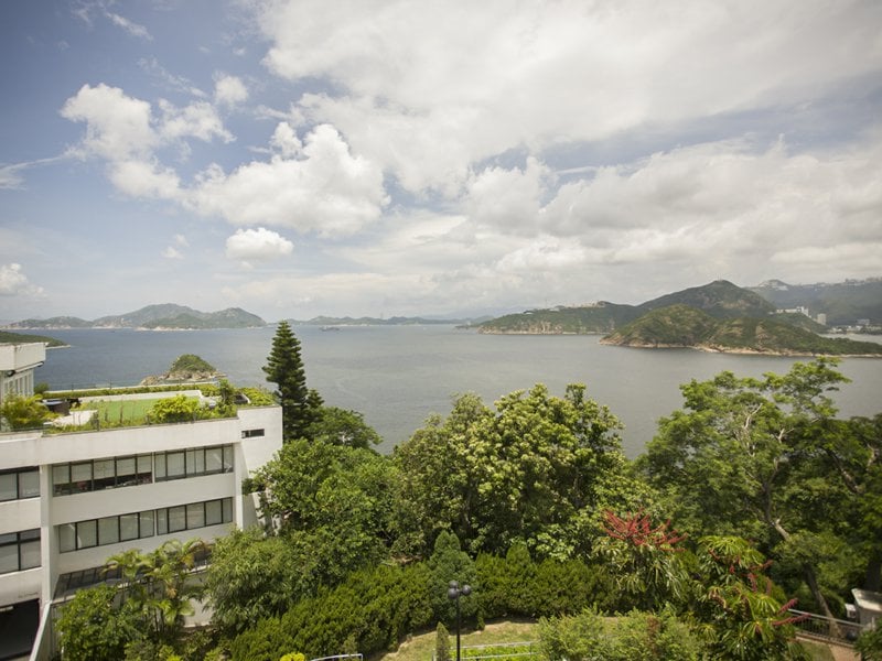 9-10 Headland Road