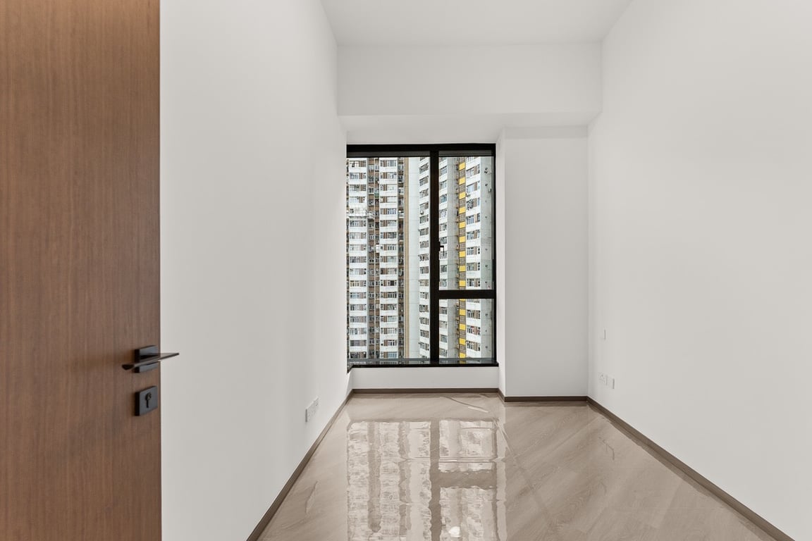 https://img.propertyraptor.com/cdn-cgi/imagedelivery/KD5bF_AFL0JDTbKLWF7z9g/ap8/ap8_001/hornet/prp/img/b07ad975c3ef61f91a77194a9ac2286b-wtm.jpg/public