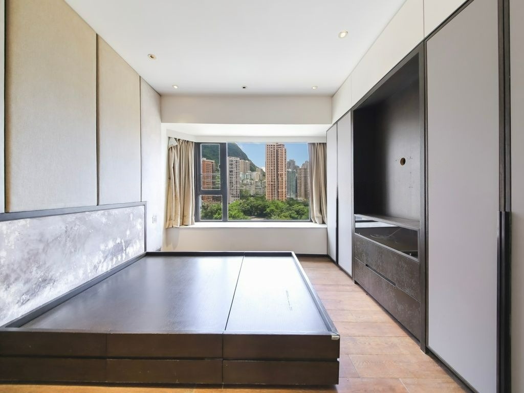 https://img.propertyraptor.com/cdn-cgi/imagedelivery/KD5bF_AFL0JDTbKLWF7z9g/ap8/ap8_001/hornet/prp/img/b0d96f24af81d7f5e9712eda71d585a5-wtm.jpg/public