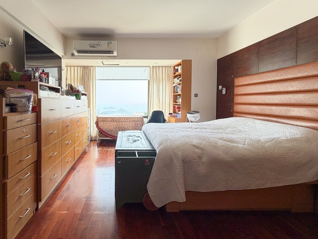 https://img.propertyraptor.com/cdn-cgi/imagedelivery/KD5bF_AFL0JDTbKLWF7z9g/ap8/ap8_001/hornet/prp/img/b1e048cea2f66bc616d67dfb22e52fb7-wtm.jpg/public