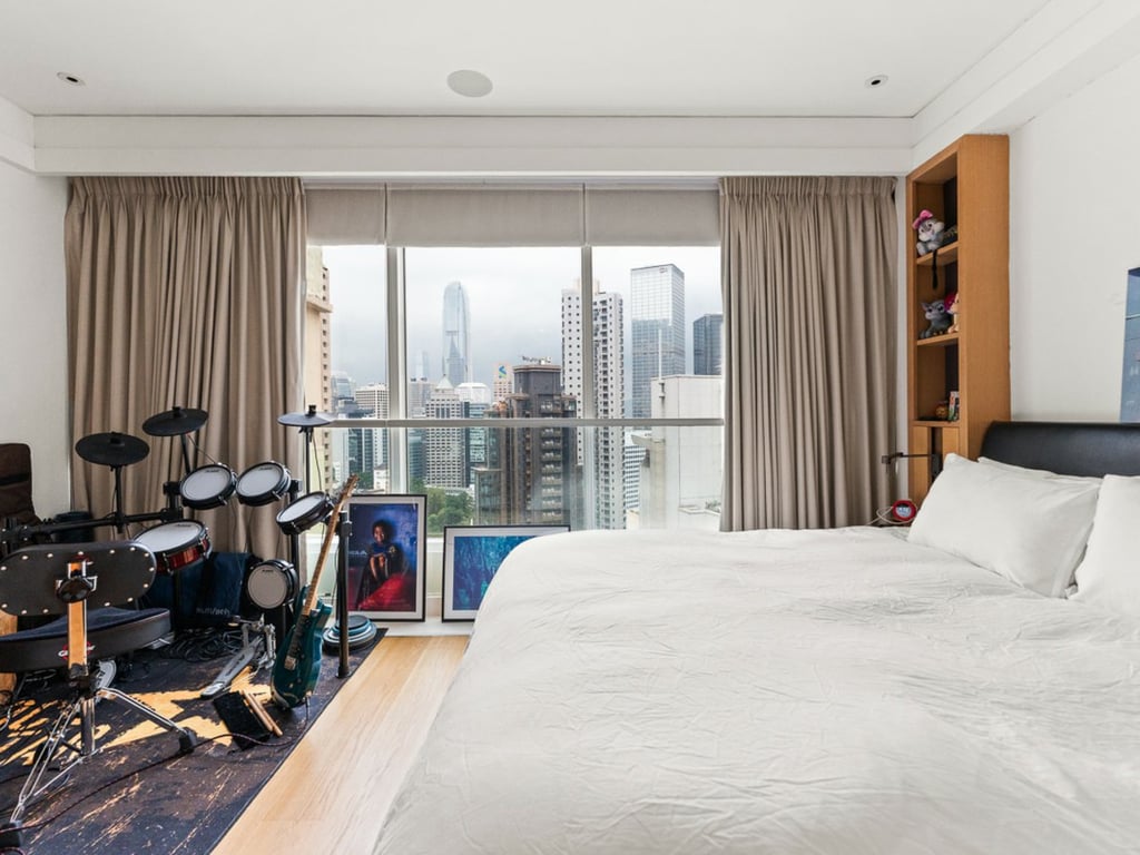 https://img.propertyraptor.com/cdn-cgi/imagedelivery/KD5bF_AFL0JDTbKLWF7z9g/ap8/ap8_001/hornet/prp/img/b1eca7d022045b08c7a9b151b67ab202-wtm.jpg/public
