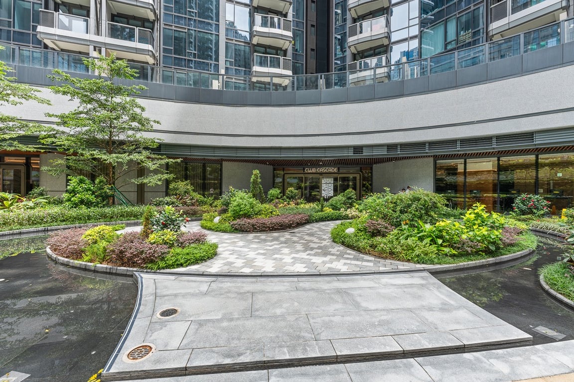 https://img.propertyraptor.com/cdn-cgi/imagedelivery/KD5bF_AFL0JDTbKLWF7z9g/ap8/ap8_001/hornet/prp/img/b225a72065ef8ff84ebd4d93ba4f9af5-wtm.jpg/public