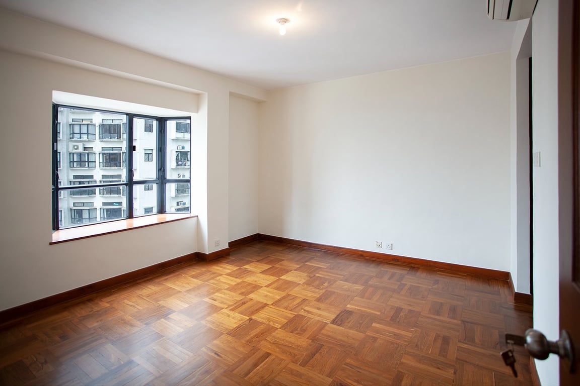 https://img.propertyraptor.com/cdn-cgi/imagedelivery/KD5bF_AFL0JDTbKLWF7z9g/ap8/ap8_001/hornet/prp/img/b2275d1513ccd08f9bf3d96f3e541170-wtm.jpg/public