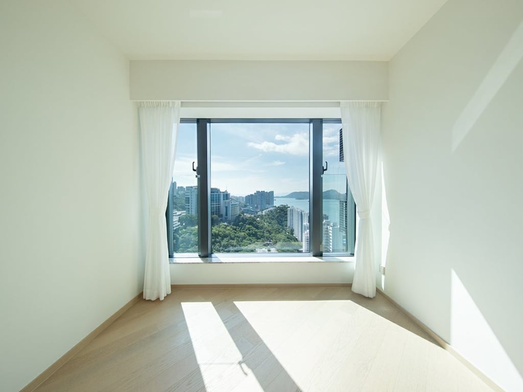 https://img.propertyraptor.com/cdn-cgi/imagedelivery/KD5bF_AFL0JDTbKLWF7z9g/ap8/ap8_001/hornet/prp/img/b29b9841a040757f8727afb217096668-wtm.jpg/public