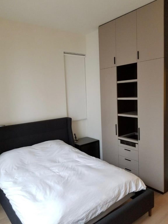 https://img.propertyraptor.com/cdn-cgi/imagedelivery/KD5bF_AFL0JDTbKLWF7z9g/ap8/ap8_001/hornet/prp/img/b2a4786bac35938eb70070b17be9de86-wtm.jpg/public