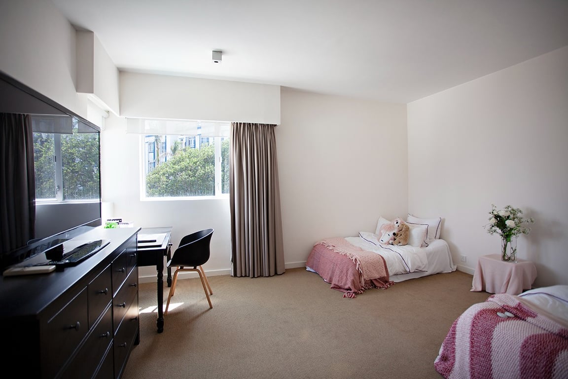 https://img.propertyraptor.com/cdn-cgi/imagedelivery/KD5bF_AFL0JDTbKLWF7z9g/ap8/ap8_001/hornet/prp/img/b2bc9bdefe8129299d1dd05f4212d991-wtm.jpg/public