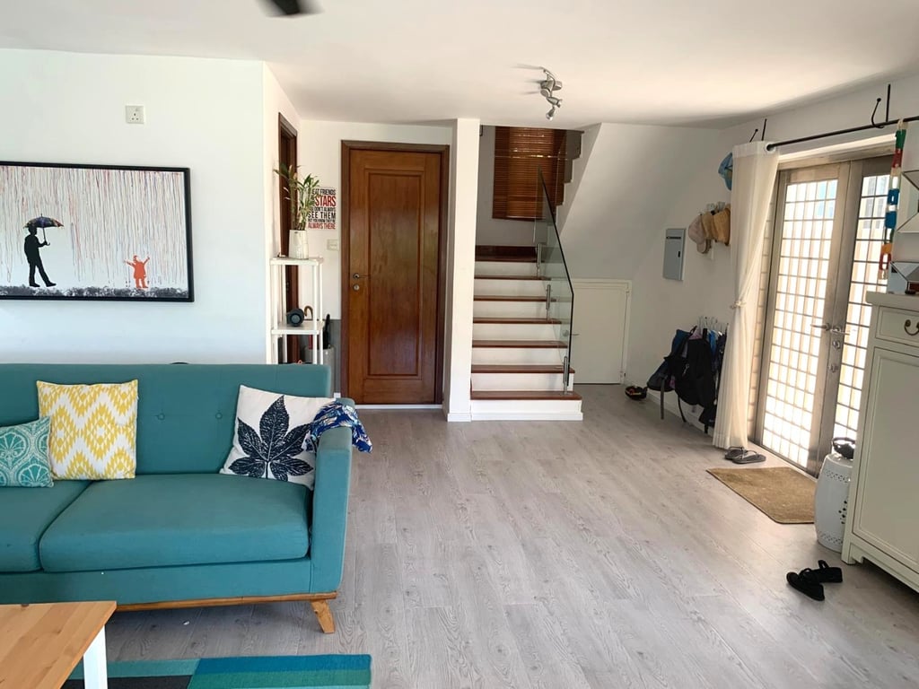 https://img.propertyraptor.com/cdn-cgi/imagedelivery/KD5bF_AFL0JDTbKLWF7z9g/ap8/ap8_001/hornet/prp/img/b3110e0b202a5ed967c0fd7b4c90de84-wtm.jpg/public