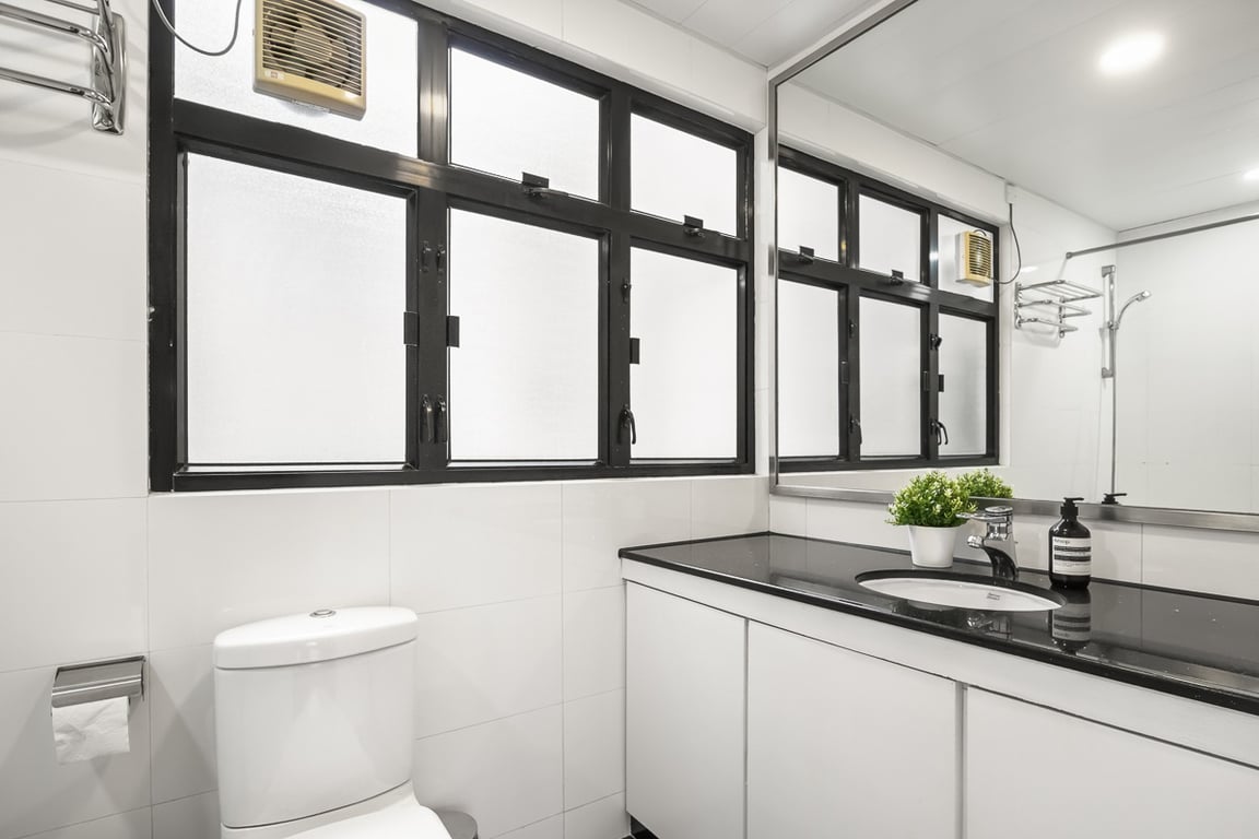 https://img.propertyraptor.com/cdn-cgi/imagedelivery/KD5bF_AFL0JDTbKLWF7z9g/ap8/ap8_001/hornet/prp/img/b36821ace2f985b64276234380340816-wtm.jpg/public