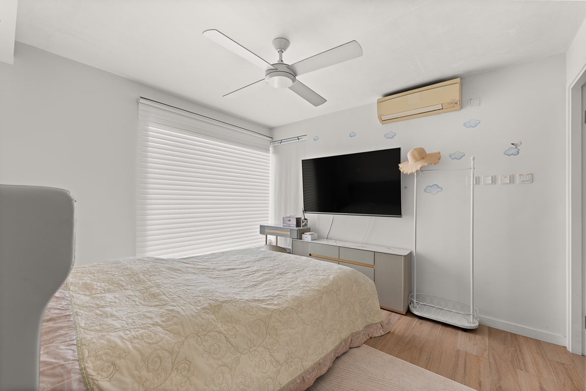 https://img.propertyraptor.com/cdn-cgi/imagedelivery/KD5bF_AFL0JDTbKLWF7z9g/ap8/ap8_001/hornet/prp/img/b37db0dd6c79fcba375ed20cdc7d390a-wtm.jpg/public
