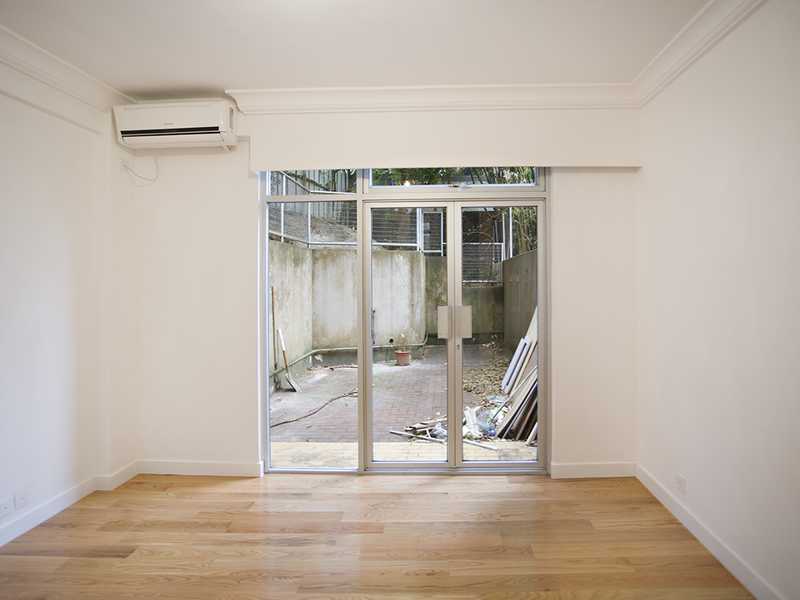 https://img.propertyraptor.com/cdn-cgi/imagedelivery/KD5bF_AFL0JDTbKLWF7z9g/ap8/ap8_001/hornet/prp/img/b421a9d0ab162ecc1f9d0ffb873c303c.jpg/public