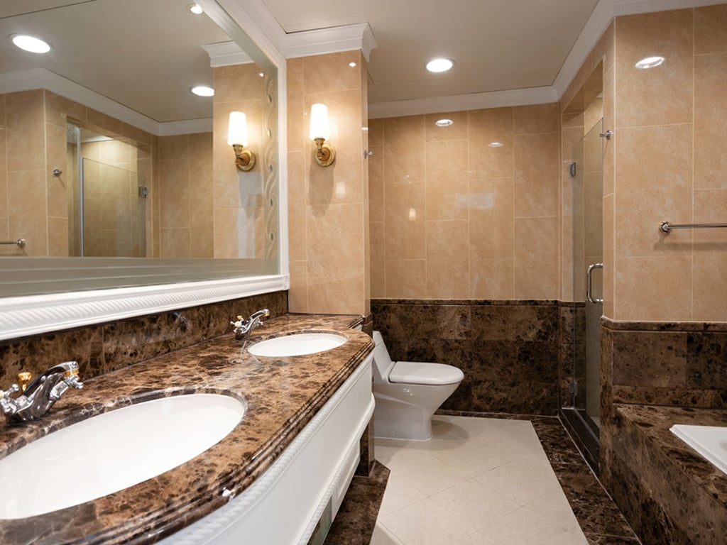 https://img.propertyraptor.com/cdn-cgi/imagedelivery/KD5bF_AFL0JDTbKLWF7z9g/ap8/ap8_001/hornet/prp/img/b4926bae48b90ff558376ffaa9671347.jpg/public