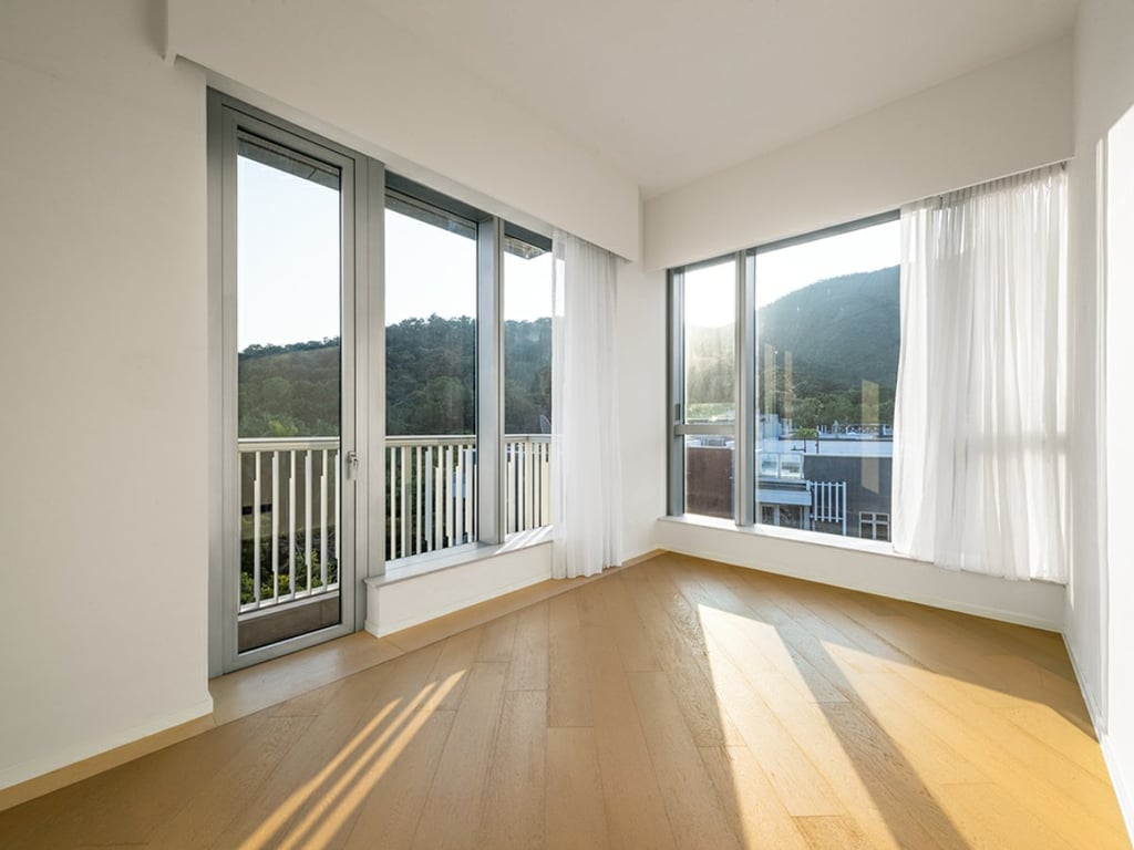 https://img.propertyraptor.com/cdn-cgi/imagedelivery/KD5bF_AFL0JDTbKLWF7z9g/ap8/ap8_001/hornet/prp/img/b4a7756d8442f5b8608a748625681787.jpg/public