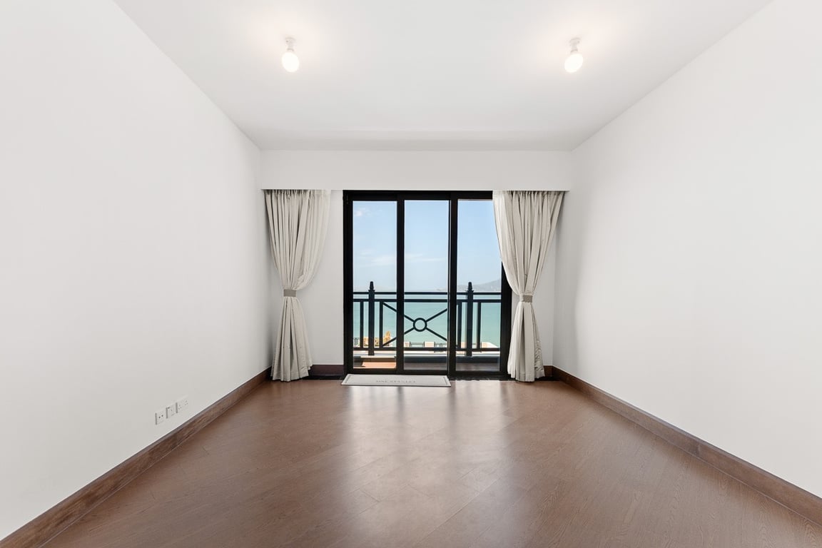 https://img.propertyraptor.com/cdn-cgi/imagedelivery/KD5bF_AFL0JDTbKLWF7z9g/ap8/ap8_001/hornet/prp/img/b5508bb8b1ed15d0294d9a29ed5c0028-wtm.jpg/public