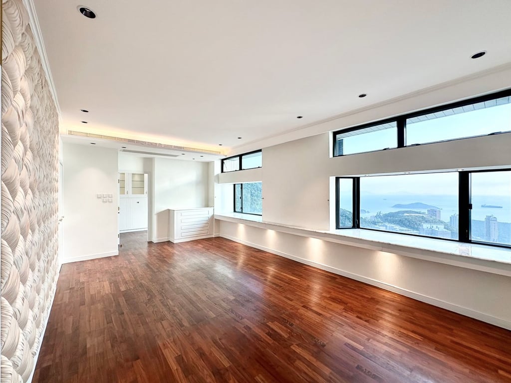 37 Repulse Bay Road