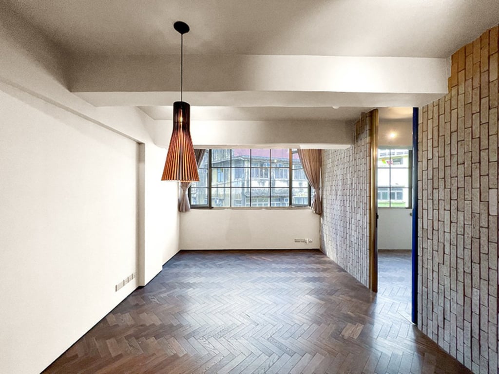https://img.propertyraptor.com/cdn-cgi/imagedelivery/KD5bF_AFL0JDTbKLWF7z9g/ap8/ap8_001/hornet/prp/img/b56dbff75fc7f82140f4db79fbb59cc9.jpg/public
