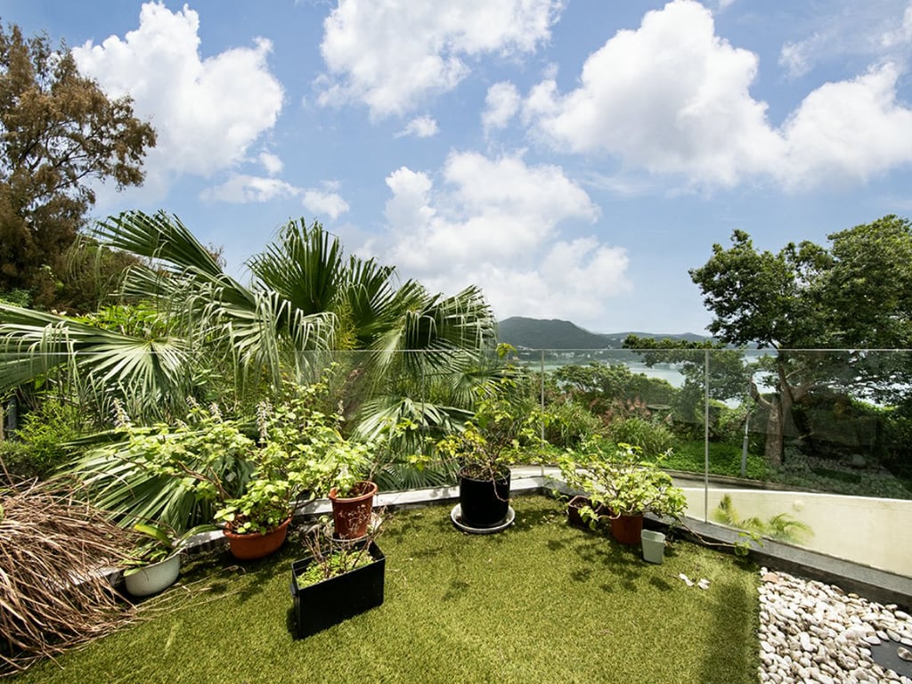https://img.propertyraptor.com/cdn-cgi/imagedelivery/KD5bF_AFL0JDTbKLWF7z9g/ap8/ap8_001/hornet/prp/img/b58ce5701bab952c967cf9291733b3d4.jpg/public