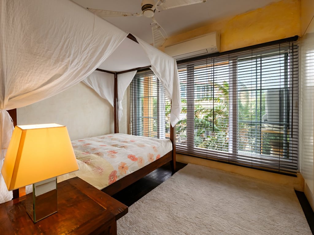 https://img.propertyraptor.com/cdn-cgi/imagedelivery/KD5bF_AFL0JDTbKLWF7z9g/ap8/ap8_001/hornet/prp/img/b5c7863d6a393a6f81107aca297a52ab.jpg/public