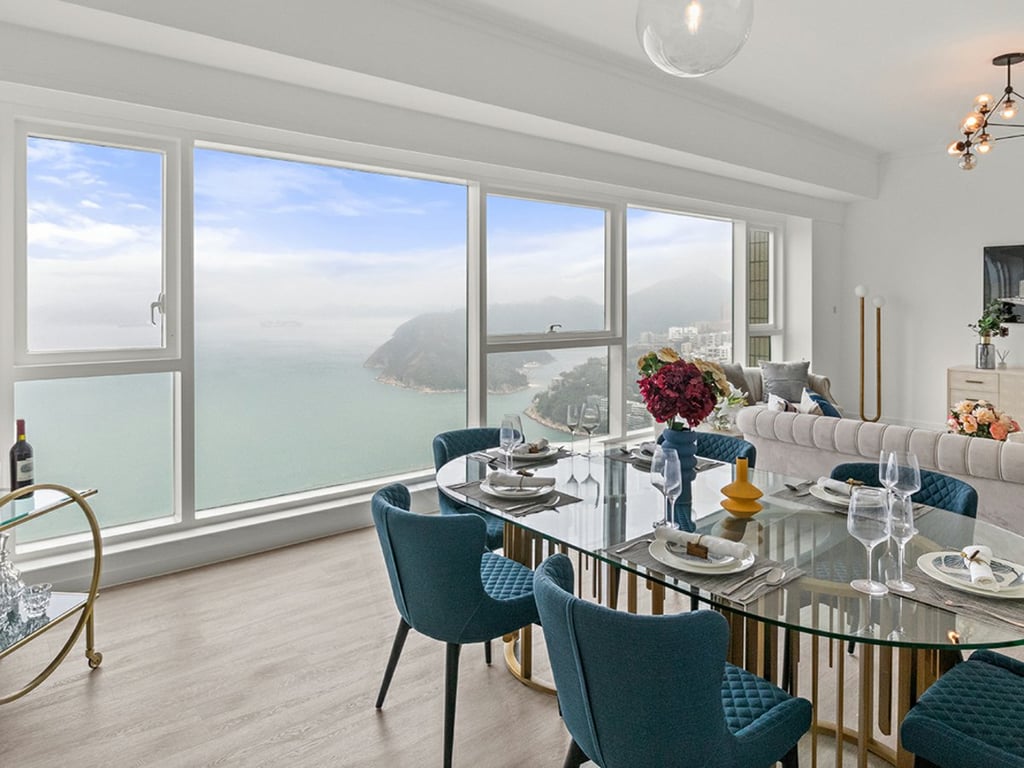 127 Repulse Bay Road