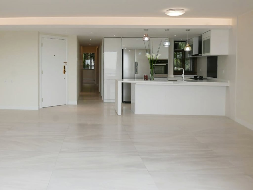 https://img.propertyraptor.com/cdn-cgi/imagedelivery/KD5bF_AFL0JDTbKLWF7z9g/ap8/ap8_001/hornet/prp/img/b6fd4988dd64e87ce99bc9f1730094dc.jpg/public