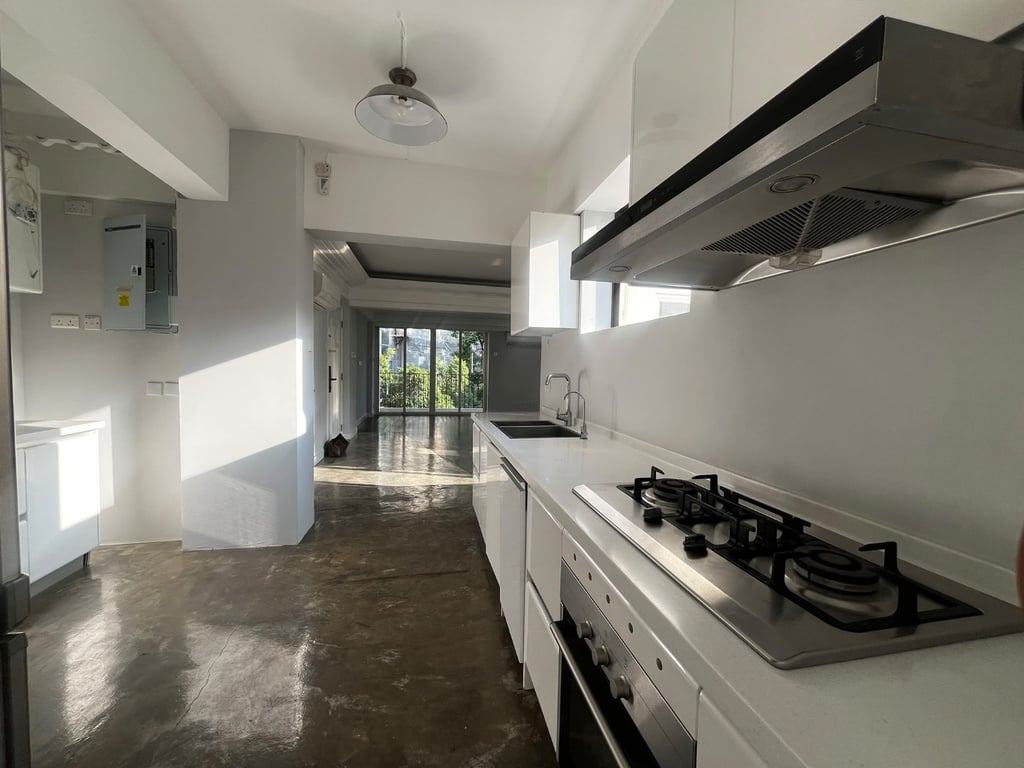 https://img.propertyraptor.com/cdn-cgi/imagedelivery/KD5bF_AFL0JDTbKLWF7z9g/ap8/ap8_001/hornet/prp/img/b7287d886851a9e131dfa50ac92108e5-wtm.jpg/public