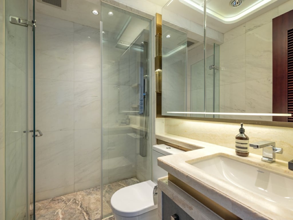 https://img.propertyraptor.com/cdn-cgi/imagedelivery/KD5bF_AFL0JDTbKLWF7z9g/ap8/ap8_001/hornet/prp/img/b775b6030feebdf7dbf3a0e15f3942f3.jpg/public