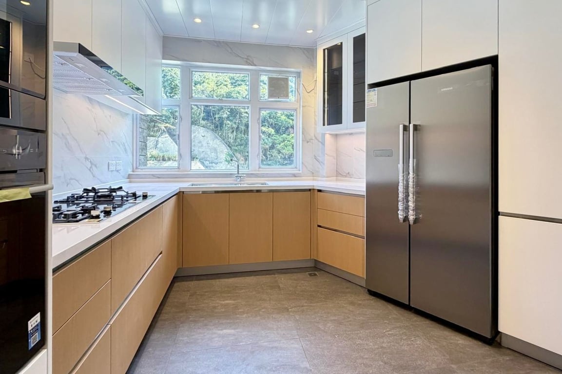 https://img.propertyraptor.com/cdn-cgi/imagedelivery/KD5bF_AFL0JDTbKLWF7z9g/ap8/ap8_001/hornet/prp/img/b7892c935638c82abcbb27d8d3c5ede9-wtm.jpg/public