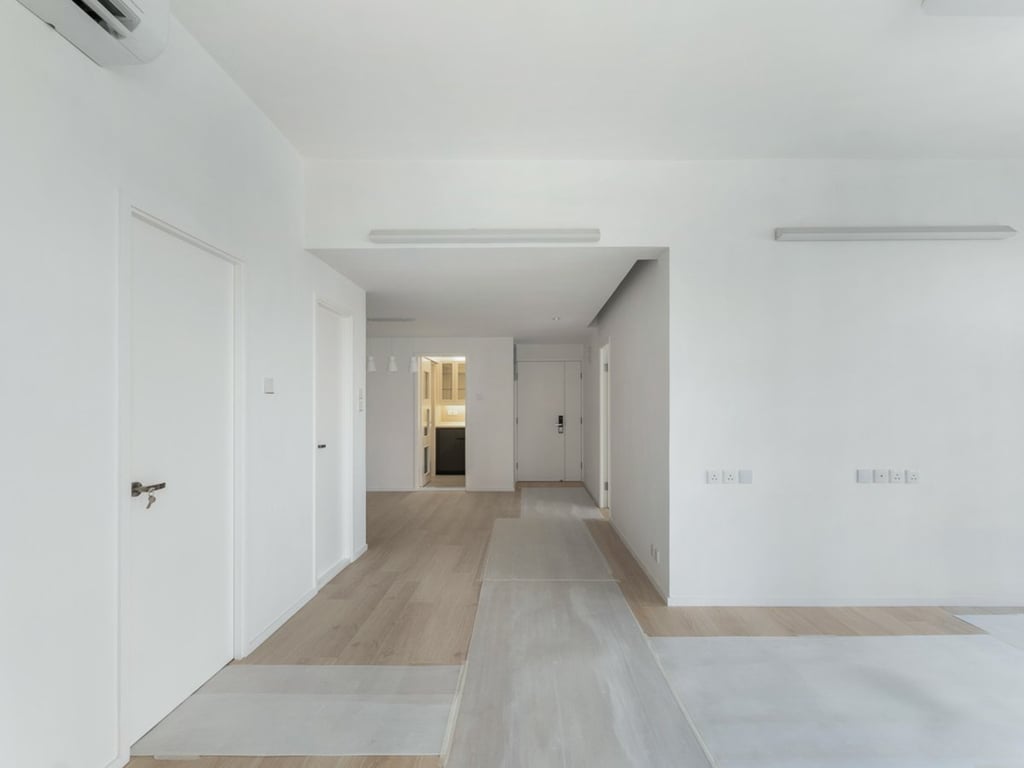 https://img.propertyraptor.com/cdn-cgi/imagedelivery/KD5bF_AFL0JDTbKLWF7z9g/ap8/ap8_001/hornet/prp/img/b7d927847b5f91ccdd803a14a3d79b7b.jpg/public