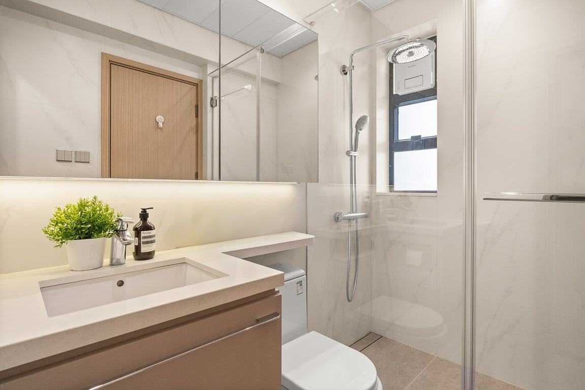 https://img.propertyraptor.com/cdn-cgi/imagedelivery/KD5bF_AFL0JDTbKLWF7z9g/ap8/ap8_001/hornet/prp/img/b800e7ad2cf281aa7e4f54459d552d47-wtm.jpg/public