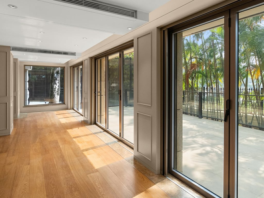 https://img.propertyraptor.com/cdn-cgi/imagedelivery/KD5bF_AFL0JDTbKLWF7z9g/ap8/ap8_001/hornet/prp/img/b85ef28507b675fe1cf0b26c6a723a3b.jpg/public