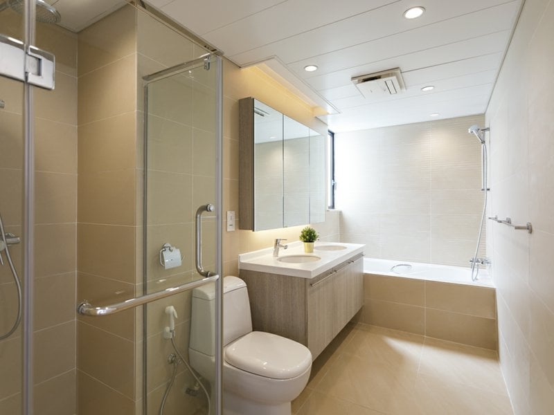 https://img.propertyraptor.com/cdn-cgi/imagedelivery/KD5bF_AFL0JDTbKLWF7z9g/ap8/ap8_001/hornet/prp/img/b8ed70c3255f5b311547381cc50c7468.jpg/public